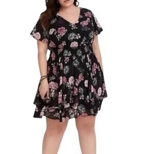 Torrid Floral Roses‎ Ruffle Tiered Skater Black Dress Plus Size 4X